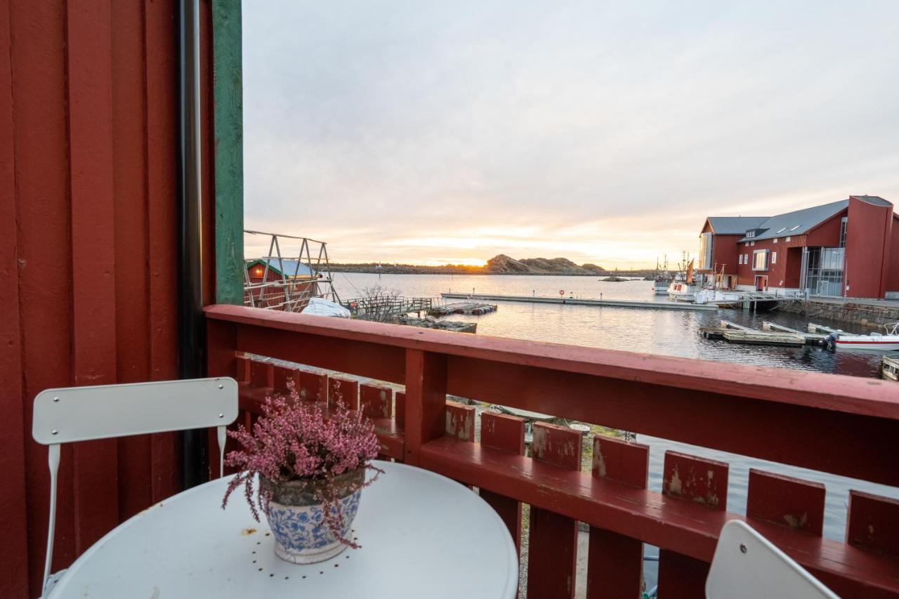 Lofoten- Fishermans Logde With The View Stamsund Exterior photo